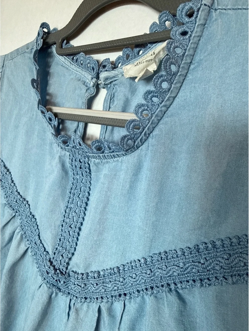 Perch by Blu Pepper Women's 2XL Blue Lyocell Blouse with Lace Trim
